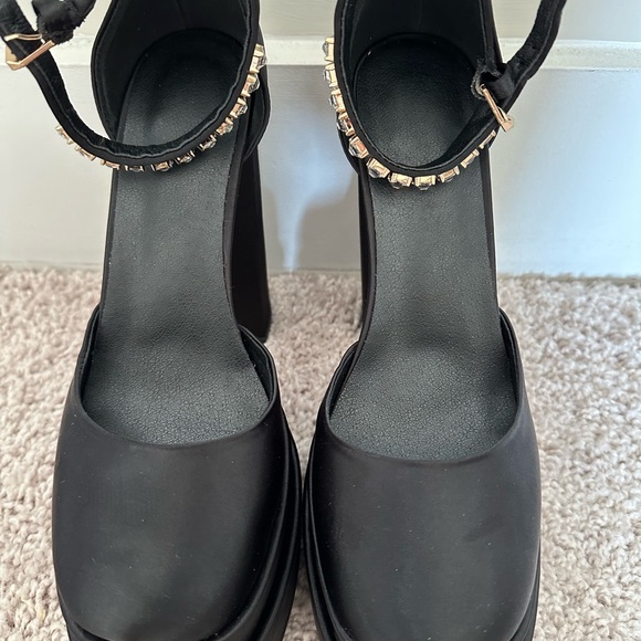 BNWOT Womens Platform Chunky High Block Heels Ankle Strap Buckles (7) - Picture 6 of 11